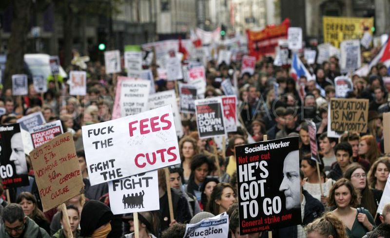 Mahasiswa di London Protes Kenaikan Uang Kuliah